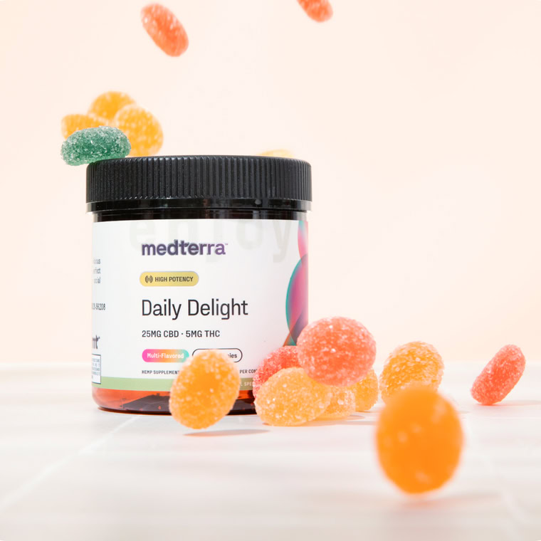 Medterra, Daily Delight 25mg CBD + 5mg THC Gummies, Multi-Flavored, Full Spectrum, 20ct, 100mg THC + 500mg CBD