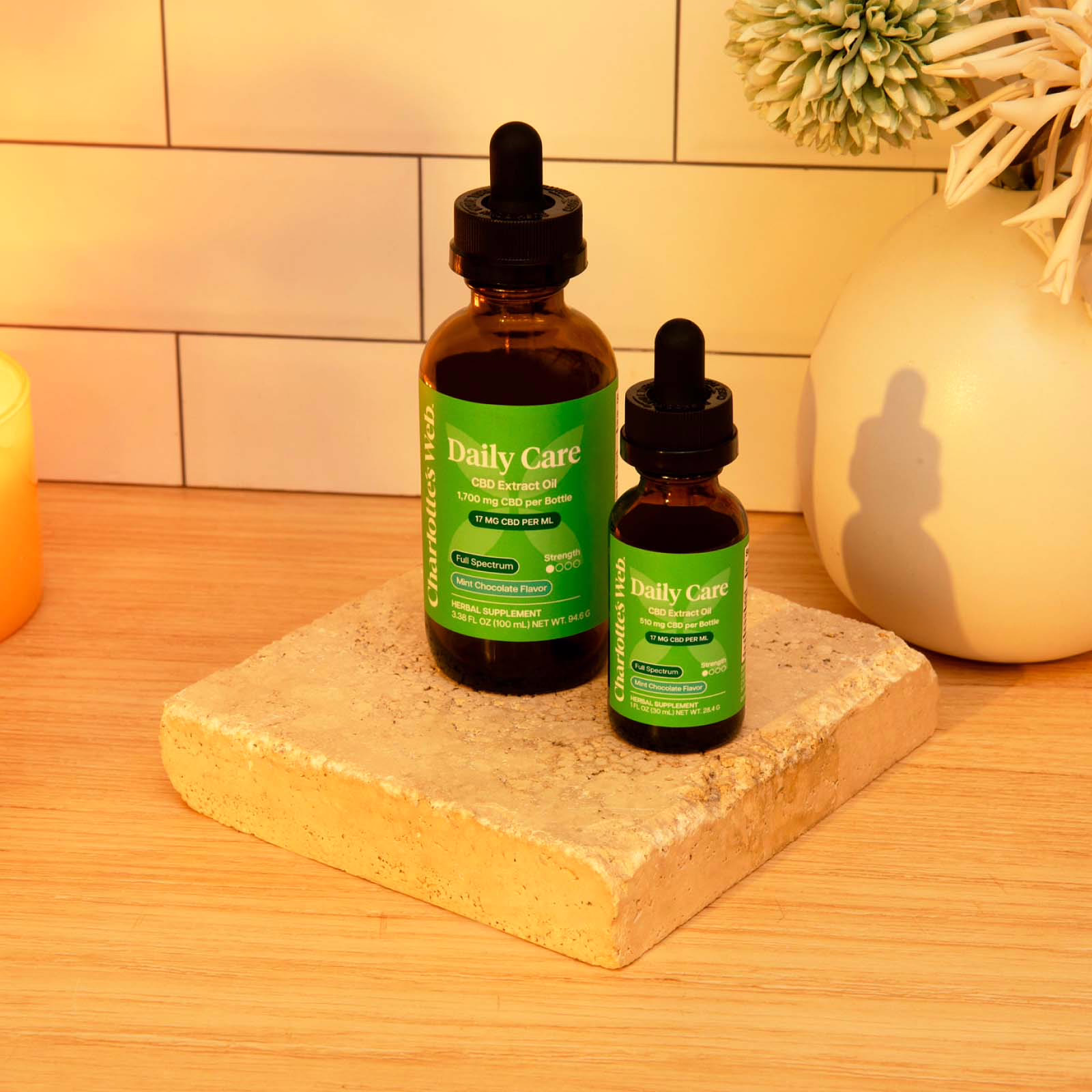 Charlotte's Web, CBD Oil 17mg, Mint Chocolate, Full Spectrum, 3.38fl oz, 1700mg CBD
